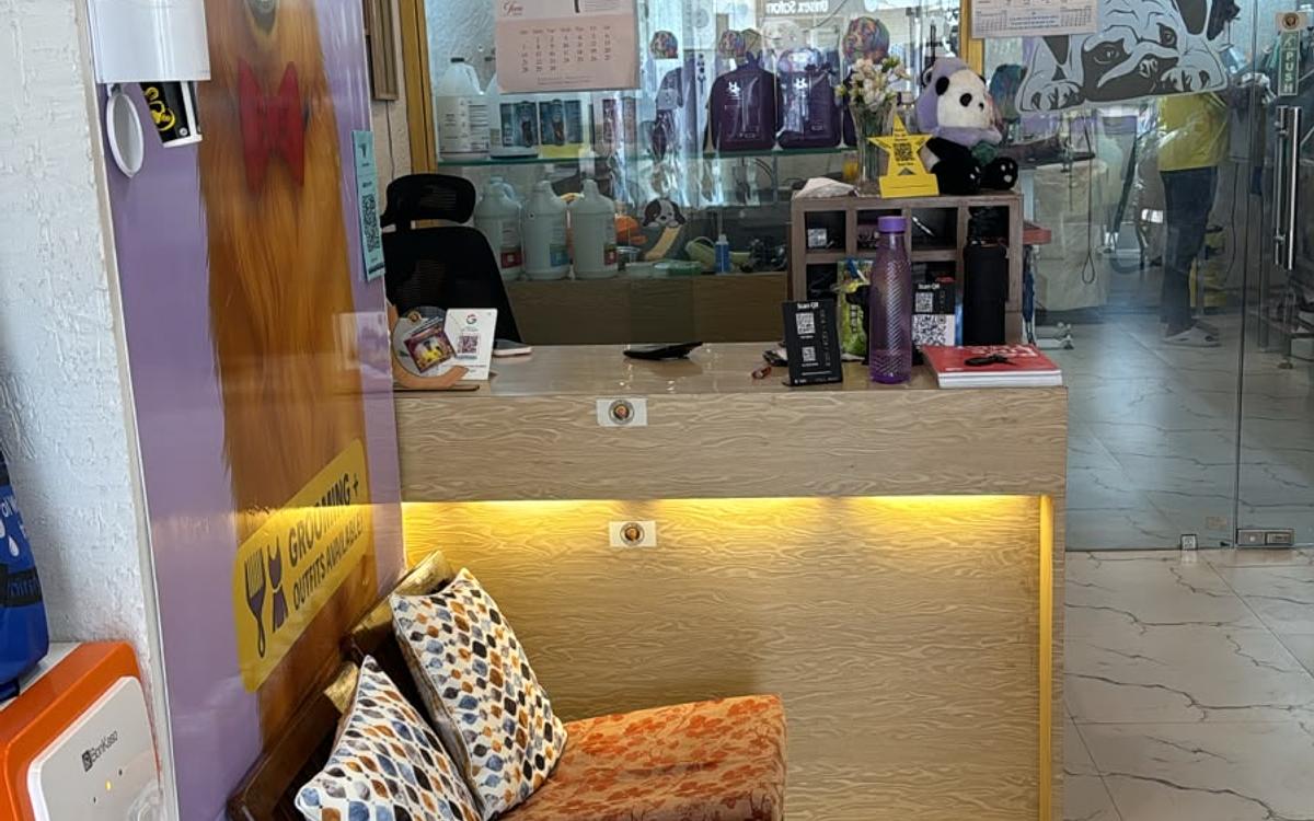 Sniff ‘N’ Snooz The Pet Store & Spa | Dog & Cat | Pet Grooming